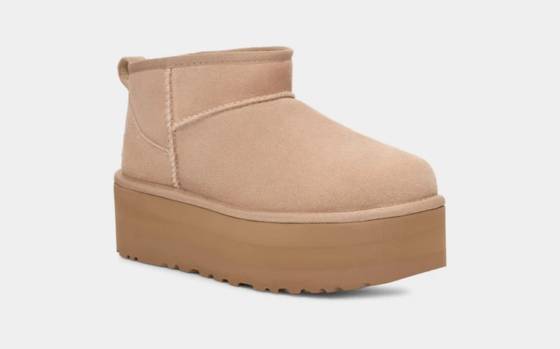 UGG Damen Ultra Mini Plateaustiefel - Sand