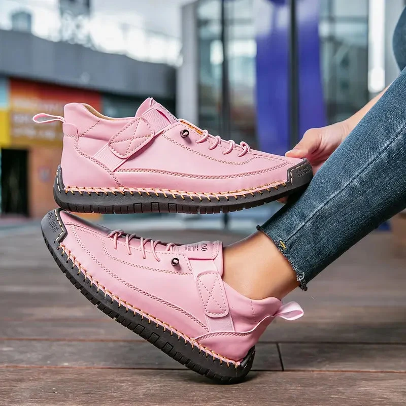 Damen-Sneaker mit strukturiertem Stoff und Schnürsenkeln