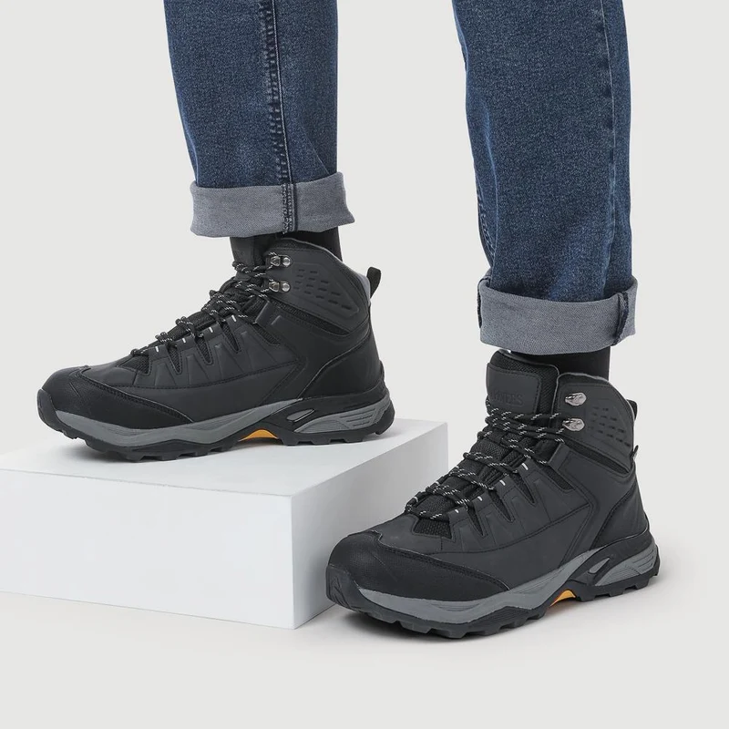 Wide Fit Lace Up Walking Boots - SUNCH40003 / 325 726 - Black
