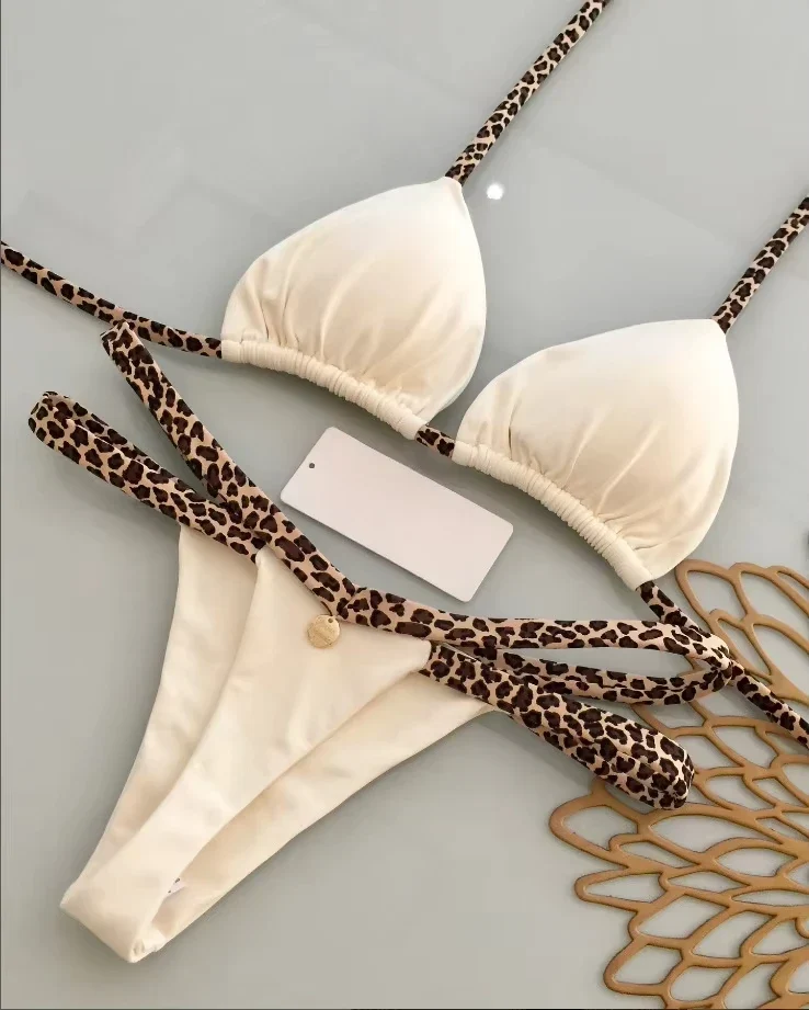 Set bikini con motivo leopardato | Costumi da bagno da donna
