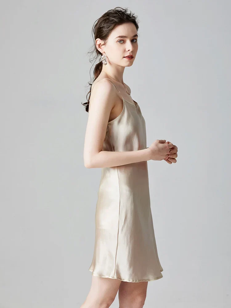 Abito corto elegante in seta | Moda donna