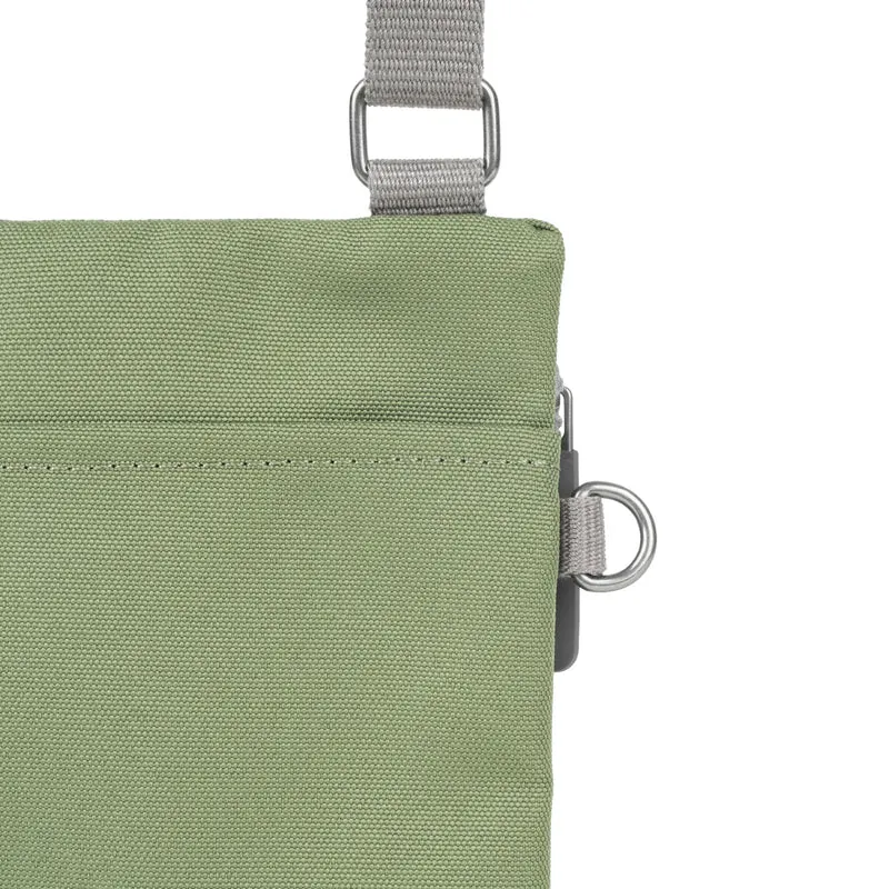 ROKA Chelsea Granit-Tasche aus recyceltem Canvas