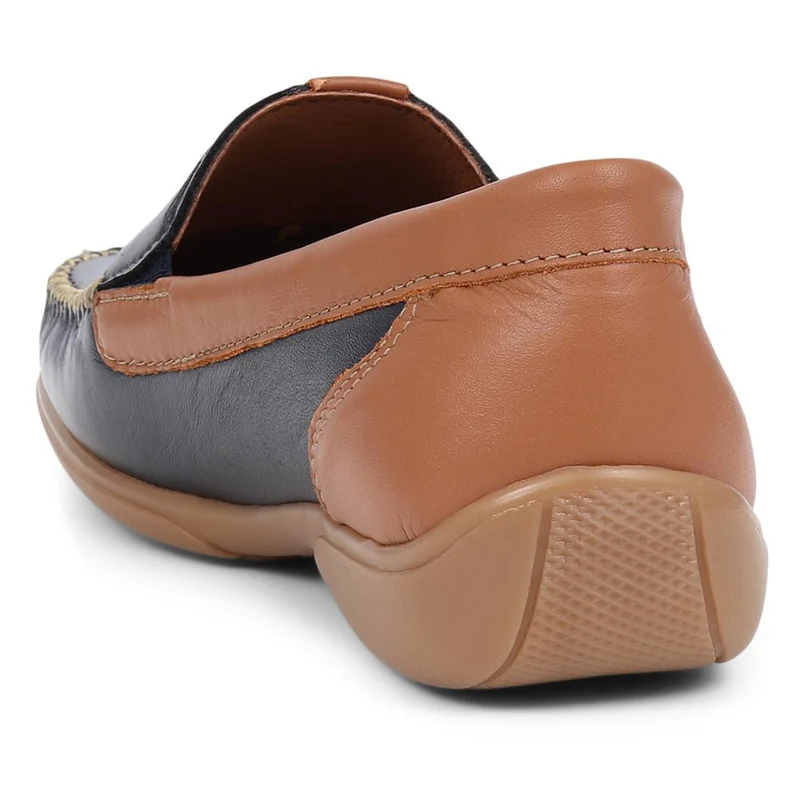Leather Moccasins - CONT39003 / 325 242 - Navy Tan