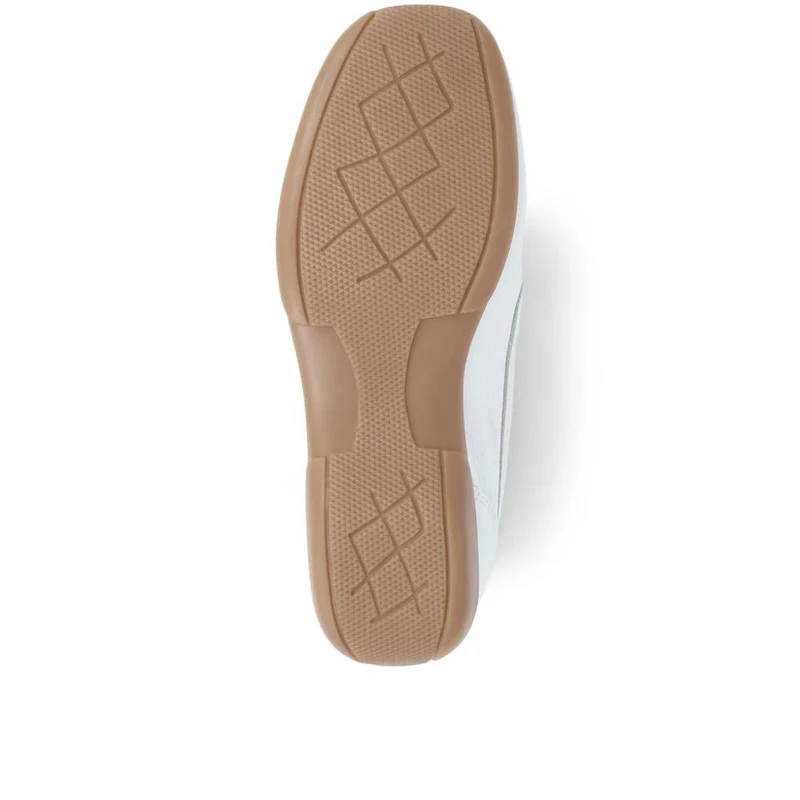 Embroided Panel Leather Loafers - CONT39001 / 325 241 - White Multi