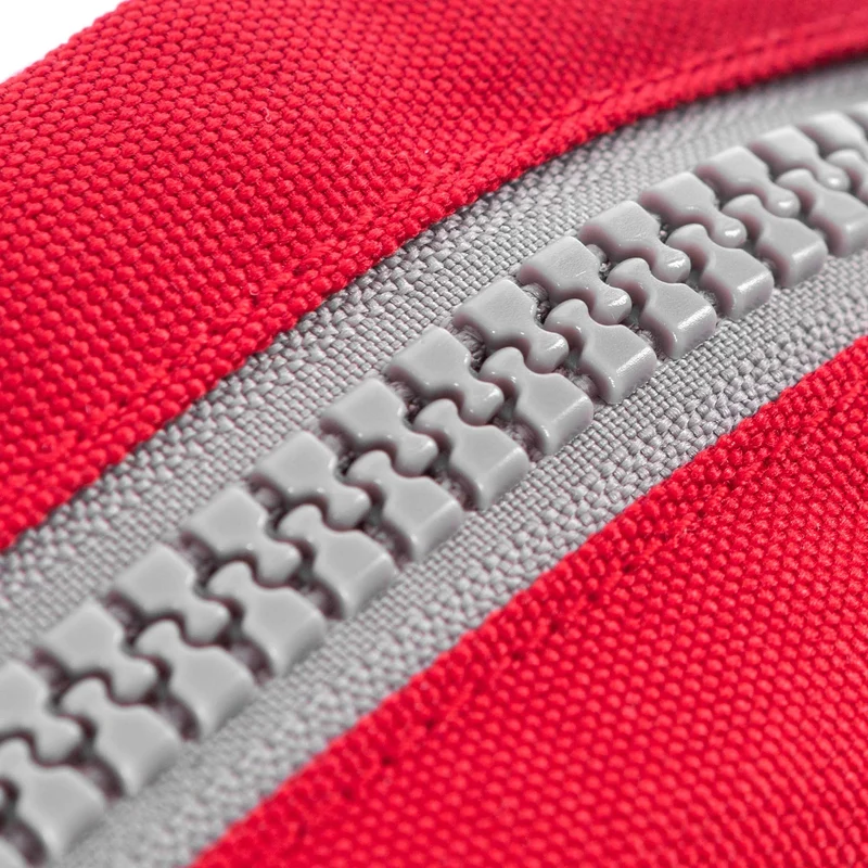 ROKA Paddington B Mars Red Kleine Tasche aus recyceltem Canvas
