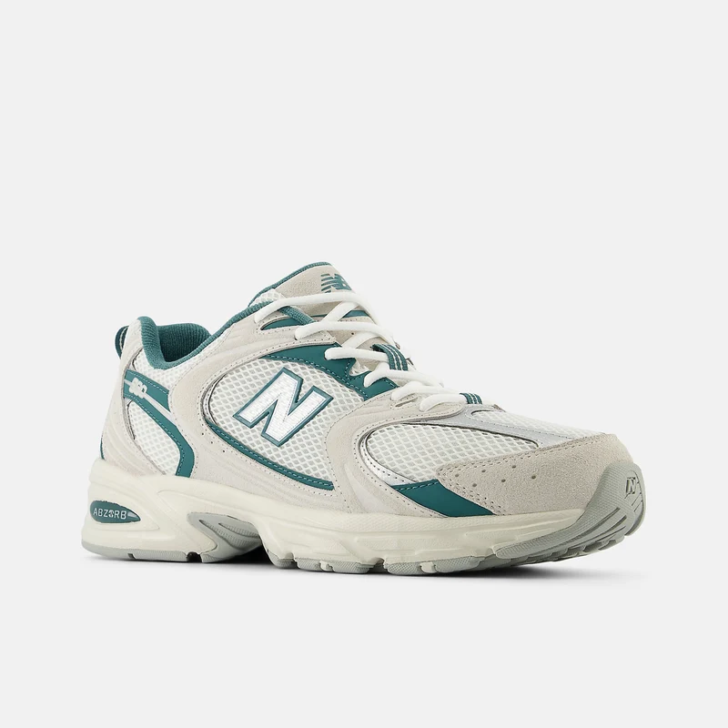 New Balance Unisex 530 Fashion Trainer – Beige / Grün