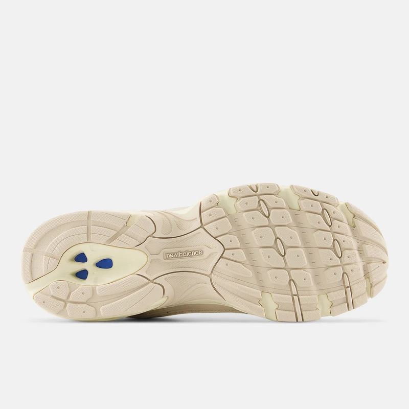 New Balance Unisex 530 Fashion Trainer – Chai