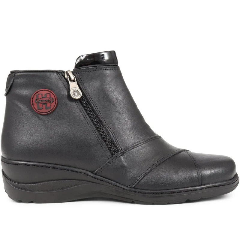Leather Zip-Up Ankle Boots - HAK38019 / 324 661 - Black