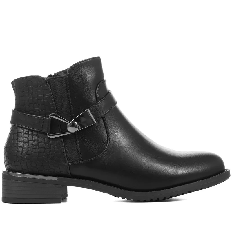 Ankle Boots with Metallic Buckle - BELWOIL32017 / 319 008 - Black