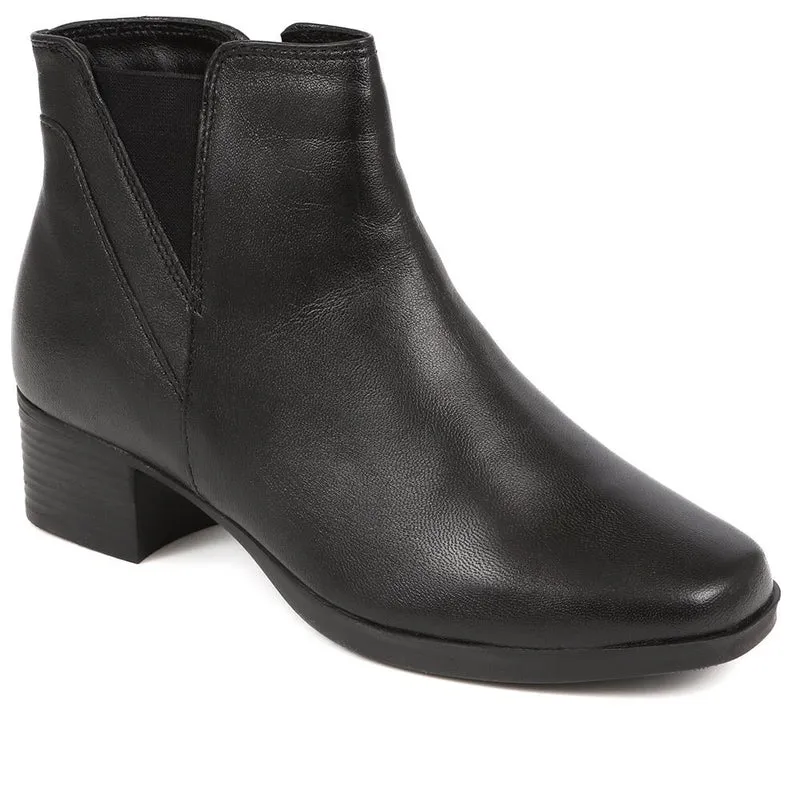 Heeled Leather Ankle Boots - NAP30008 / 316 682 - Black