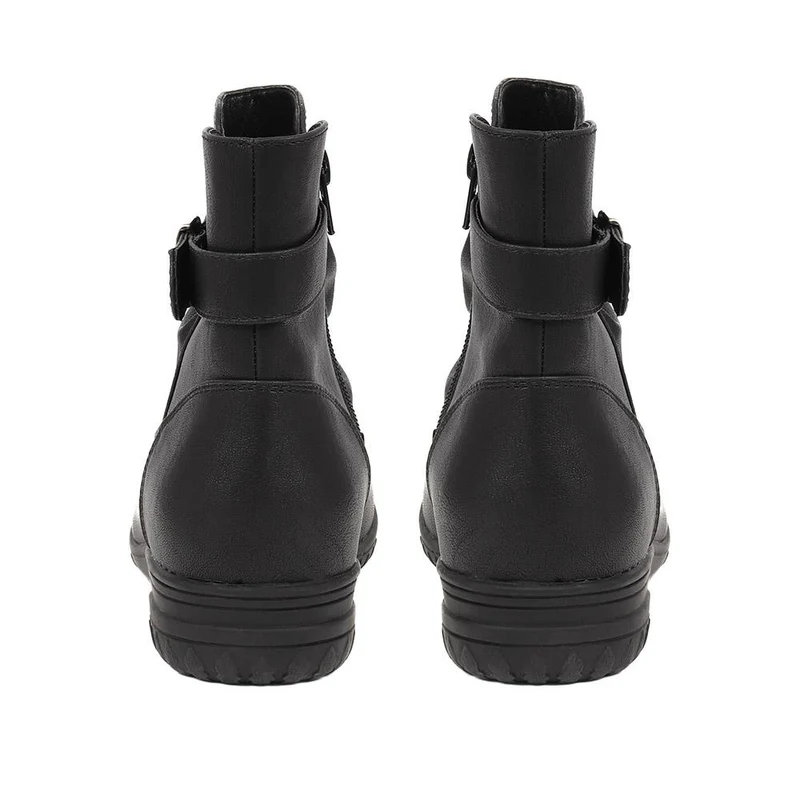 Buckle-Detailed Ankle Boots - WBINS38049 / 324 228 - Black