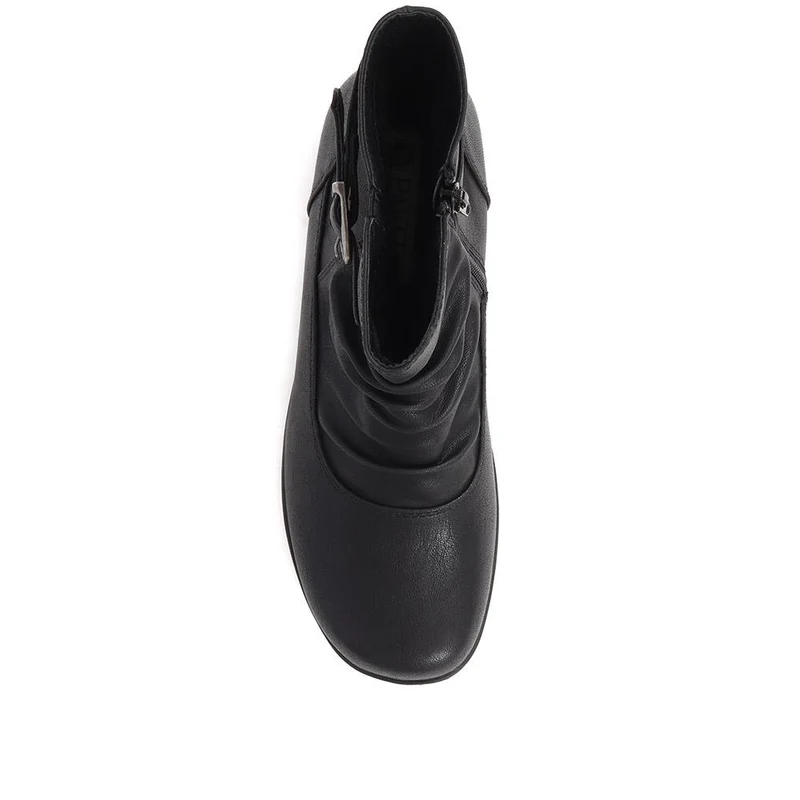 Buckle-Detailed Ankle Boots - WBINS38049 / 324 228 - Black