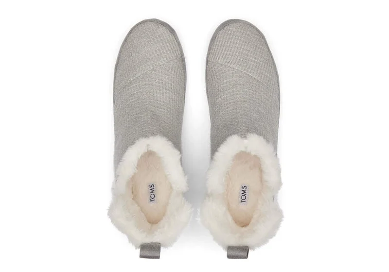 TOMS Lola-Hausschuhe für Damen – Grau Metallic