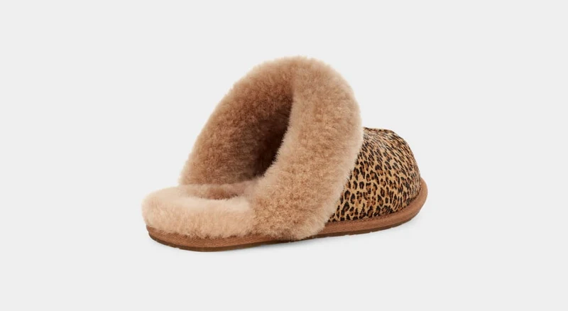 UGG Damen Scuffette II Speckles Hausschuhe – Kastanie