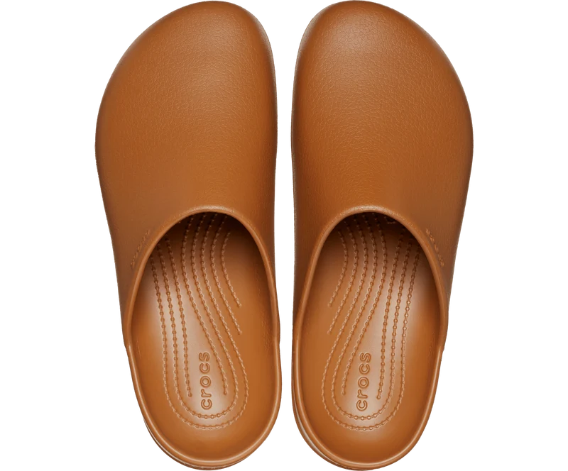 Crocs Unisex Dylan Clog – Cognac