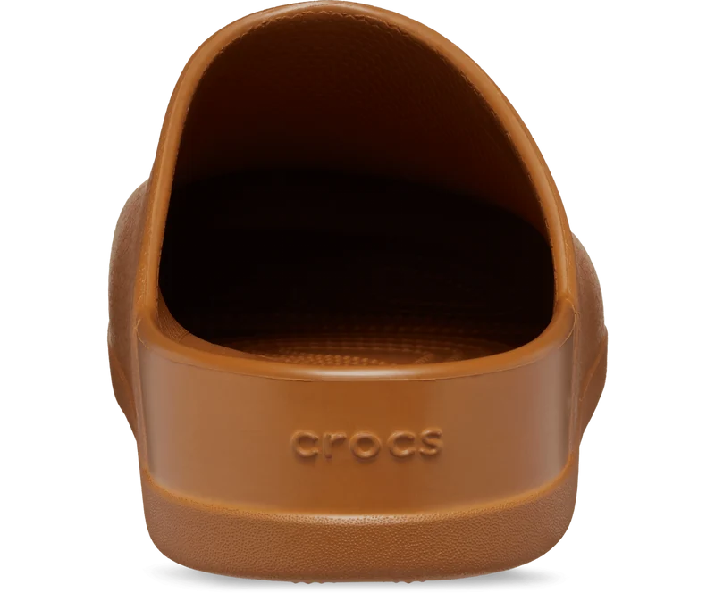 Crocs Unisex Dylan Clog – Cognac