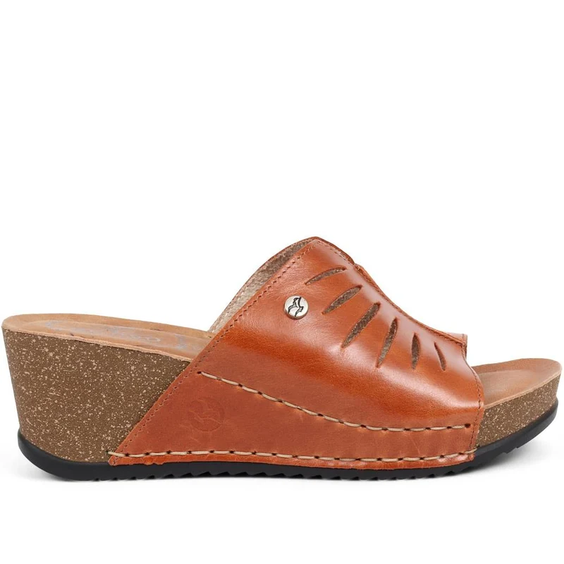 Fly Flot Wedge Heeled Mule Sandals - FLY37057 / 323 225 - Tan