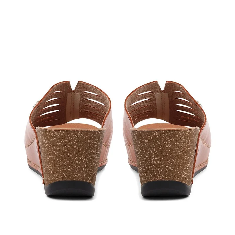 Fly Flot Wedge Heeled Mule Sandals - FLY37057 / 323 225 - Tan