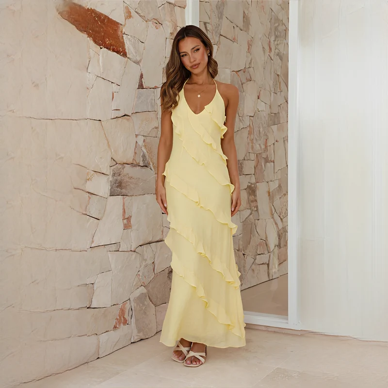 Latresia - Modern und Elegant: Neckholder-Kleid