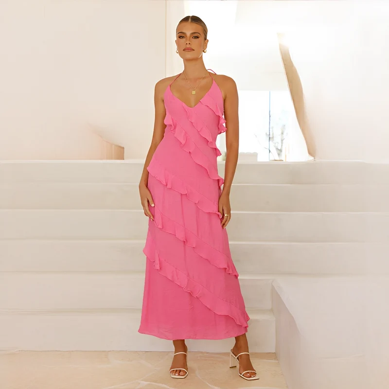 Latresia - Modern und Elegant: Neckholder-Kleid