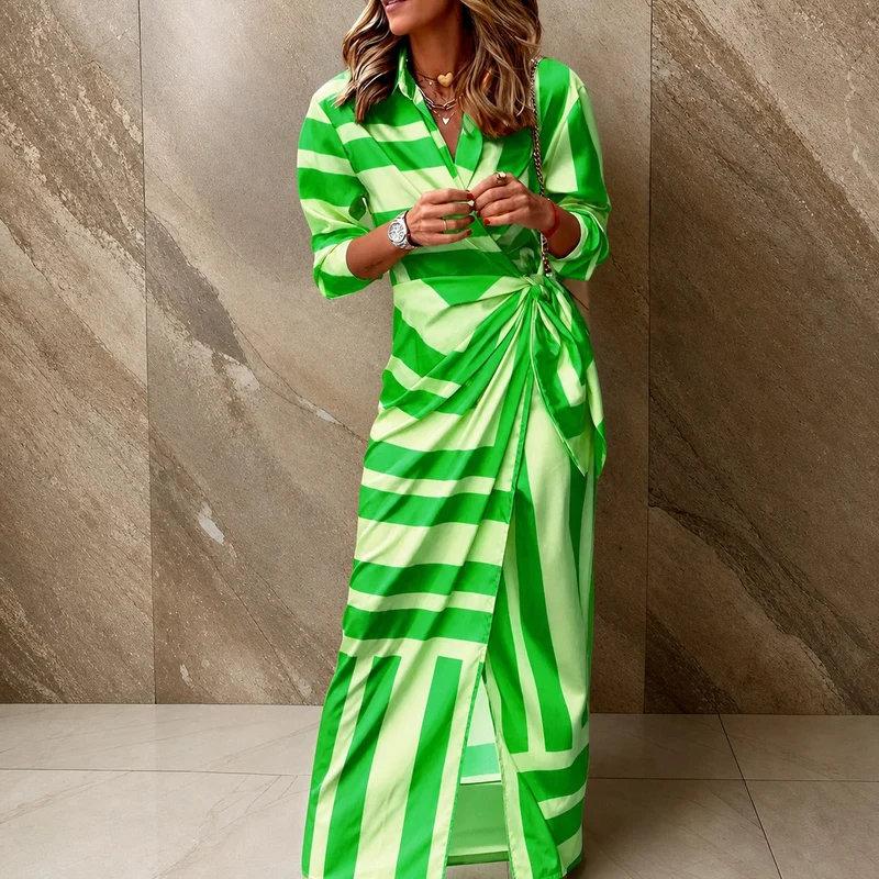 Aliza - Stilvolles Gestreiftes Wickelkleid