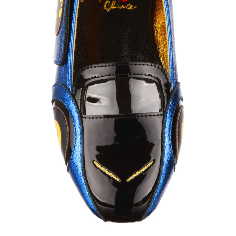 Irregular Choice Frauen Justice League Batmobile Kicks Mule