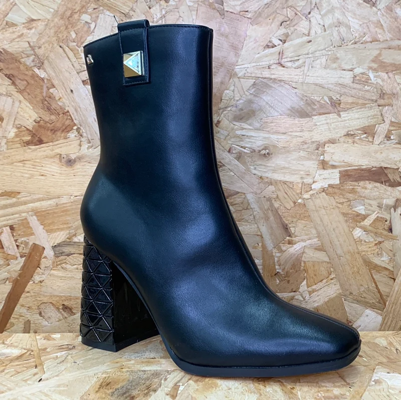Una Healy Temporäre Home-Stiefelette für Damen – Schwarz
