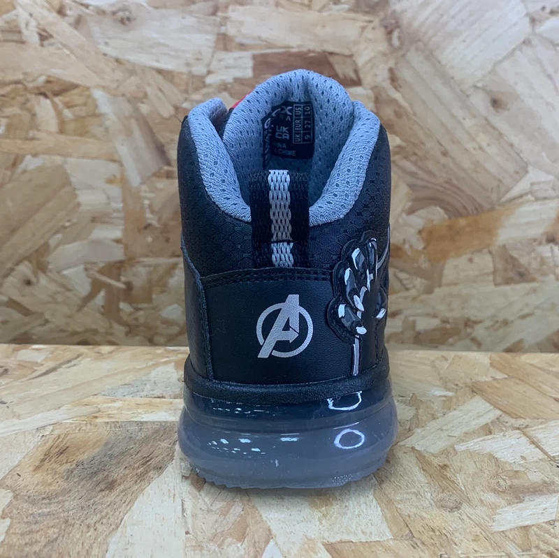 Geox Kinder Marvel Black Panther Light Up High-Top-Sneaker – Schwarz / Silber