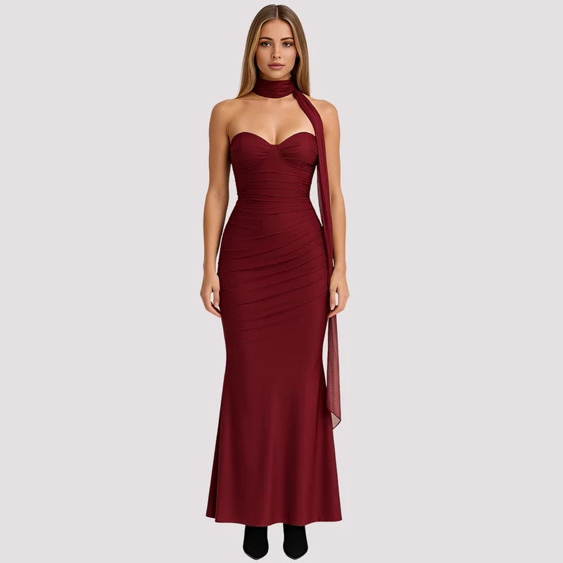 Antonia - Elegantes Slim-Fit-Choker-Kleid