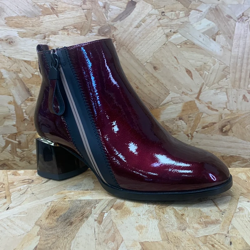 Kate Appleby Damen-Stiefelette von Oakley – Damson Pink