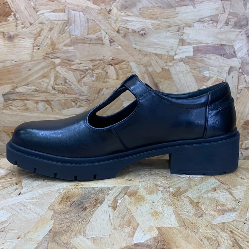 Teds Kinder Brunel Glattleder T-Steg Schulschuh – Schwarz