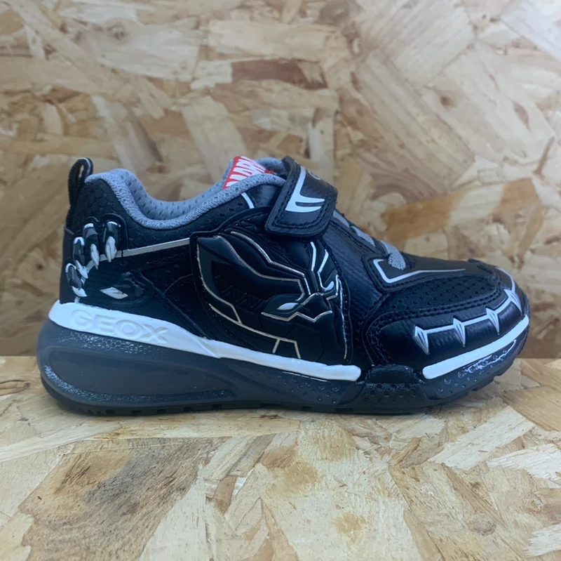 Geox Kinder Marvel Black Panther Light Up Trainer – Schwarz / Silber