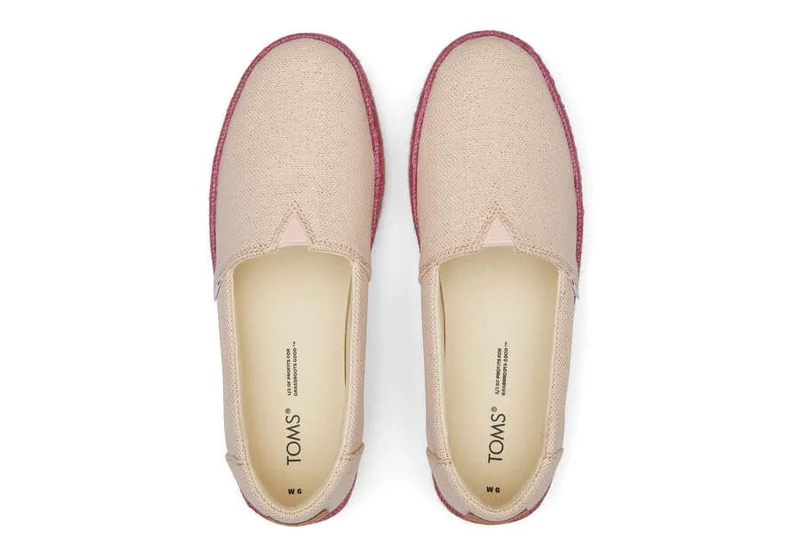 TOMS Plateau-Espadrille „Valencia“ für Damen – Staubiges Pfirsich-Metallic-Leinen