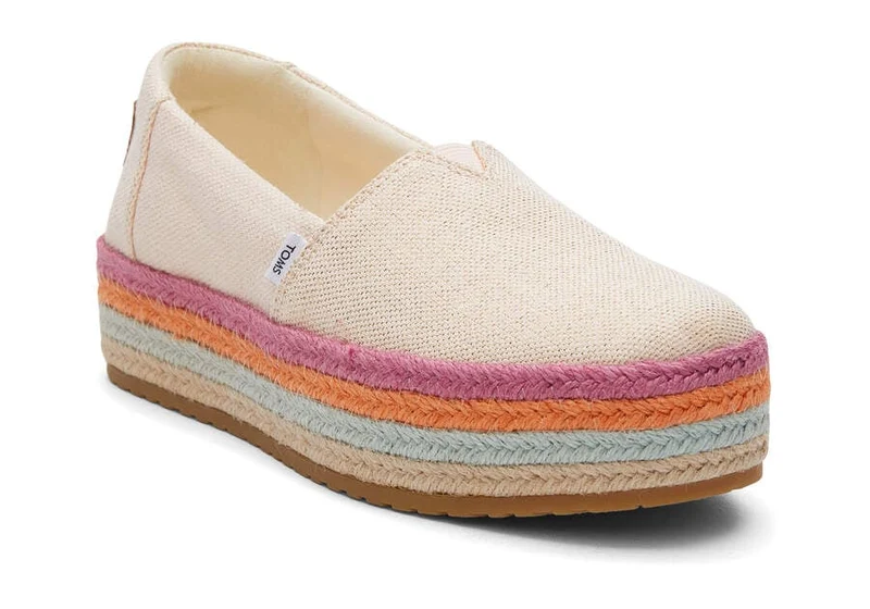 TOMS Plateau-Espadrille „Valencia“ für Damen – Staubiges Pfirsich-Metallic-Leinen