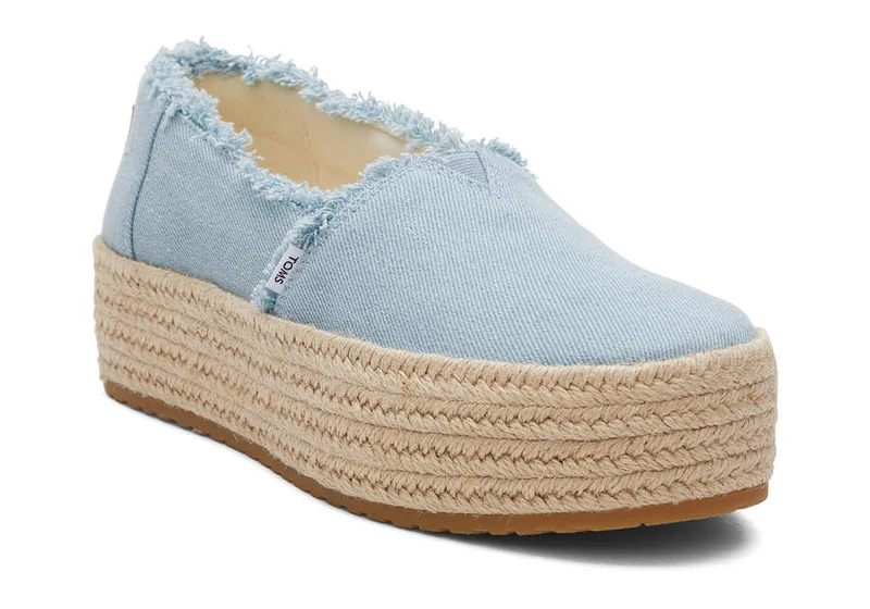 TOMS Plateau-Espadrille „Valencia“ für Damen – Pastellblau verwaschener Denim