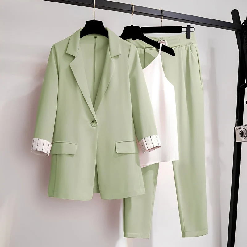 Paula - stilvolles dreiteiliges Blazer-Set für Damen