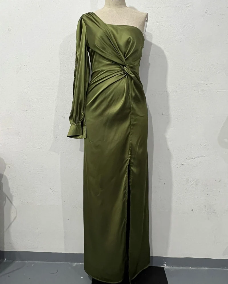 Helena - Elegantes One-Shoulder-Kleid mit Schlitz für Damen