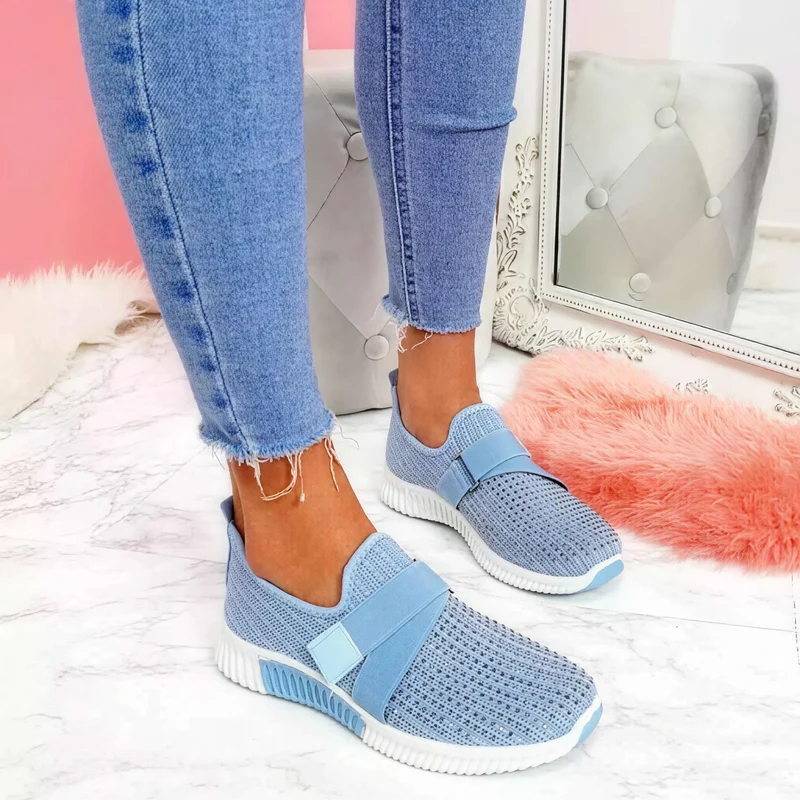 Kinsley - Slip-On Schuhe mit Kristallakzenten