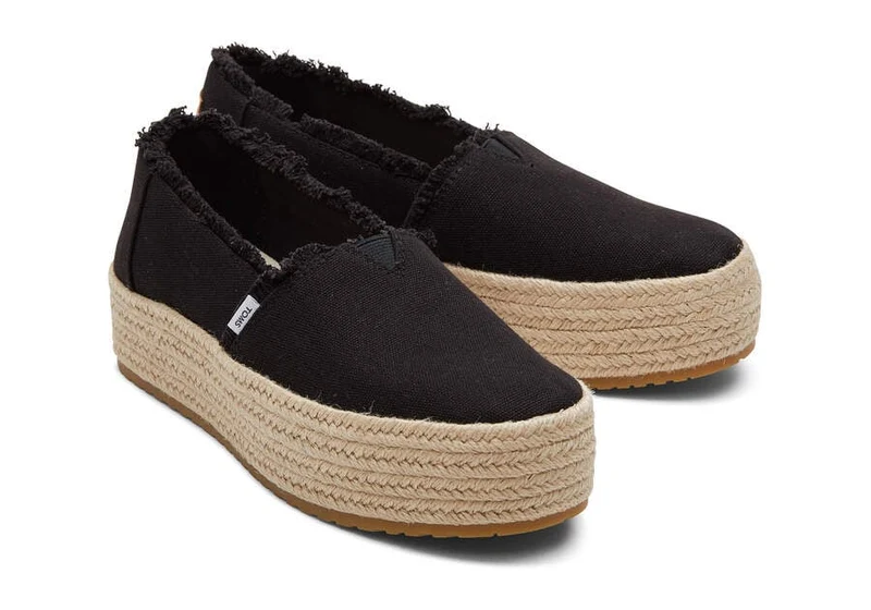 TOMS Damen Valencia Plateau-Espadrille – Schwarz