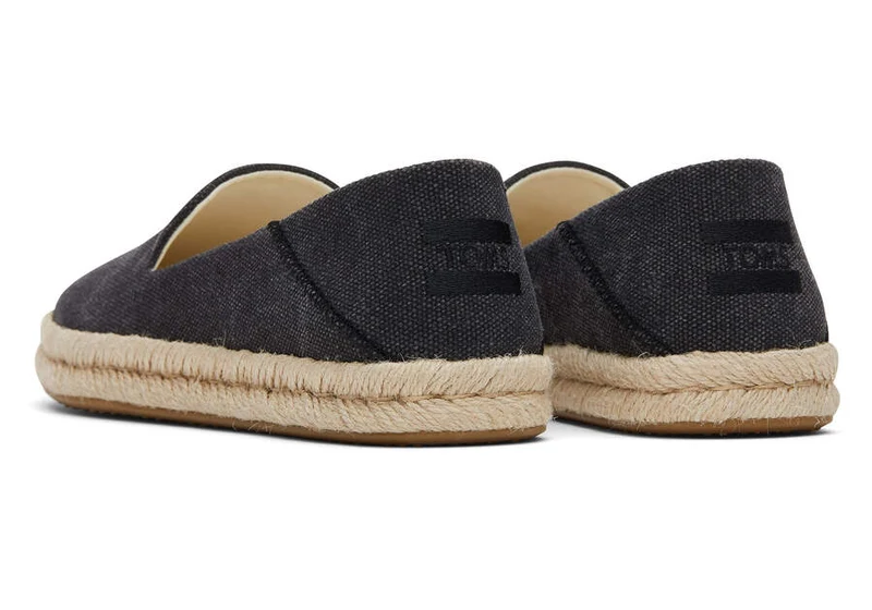 TOMS Damen-Espadrille „Santiago“ aus recyceltem Baumwoll-Canvas – Schwarz