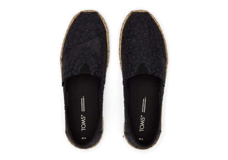 TOMS Alpargata Damen-Espadrille mit floraler Spitze und Seil - Schwarz
