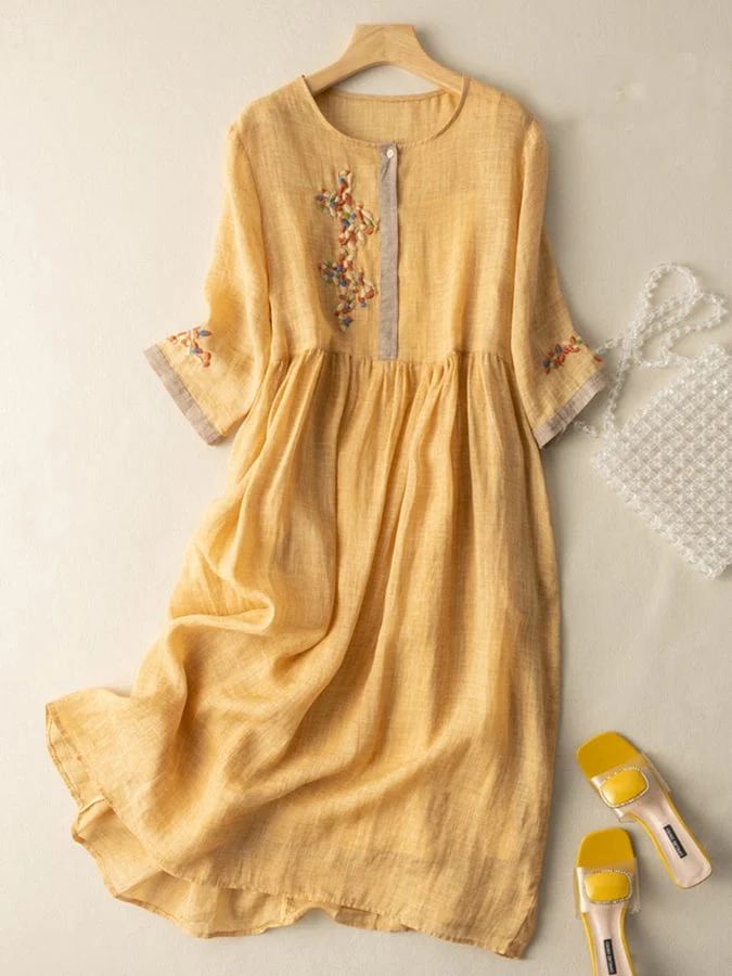 Besticktes Kleid Im Ethno-Stil - Thalea