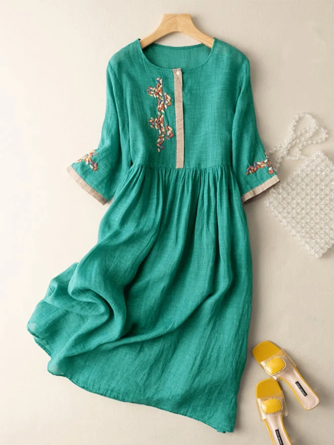 Besticktes Kleid Im Ethno-Stil - Thalea