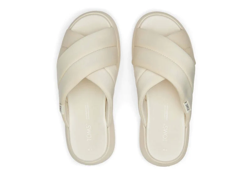 TOMS Damen Mallow Crossover Repreve Sandale – Beige