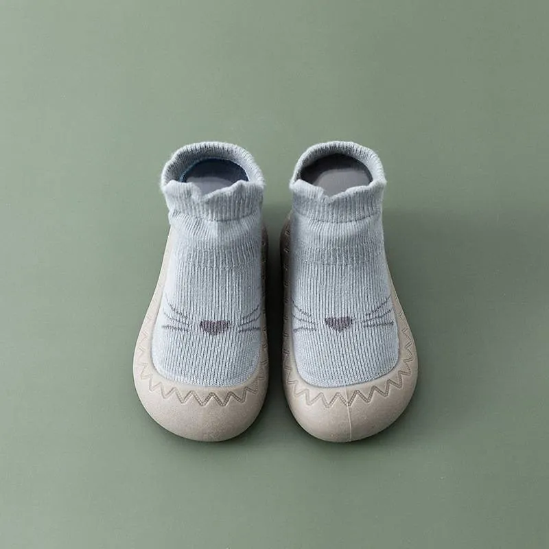 Bequeme Slip-On Kindersockschuhe - HappySteps