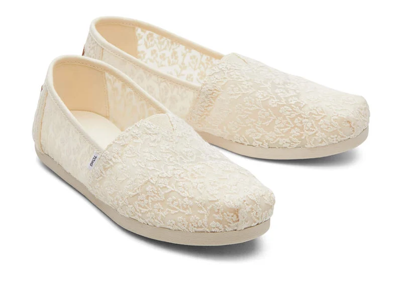 TOMS Alpargata Damen-Espadrille mit floraler Spitze – Natur