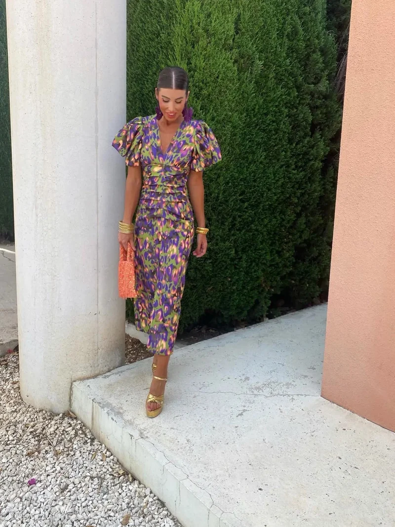 Farbenfrohes Damenkleid mit Plisseeärmeln & Komfortschnitt – Noelia