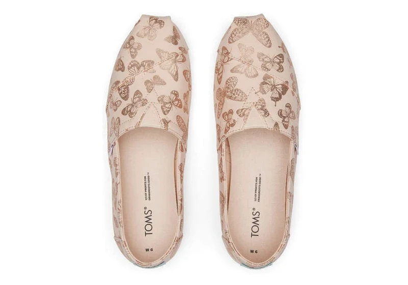 TOMS Alpargata Folien-Schmetterlings-Espadrille für Damen – Dusty Peach