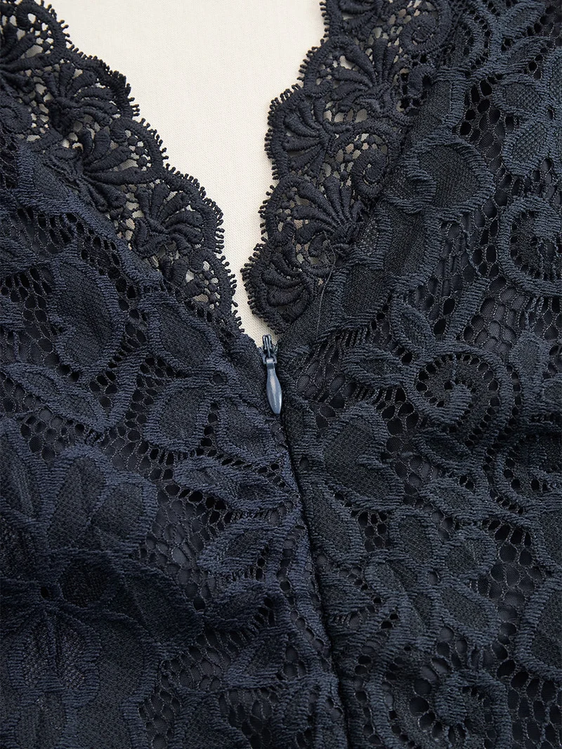 Valentina | Damen Spitzen Ärmellos Midikleid