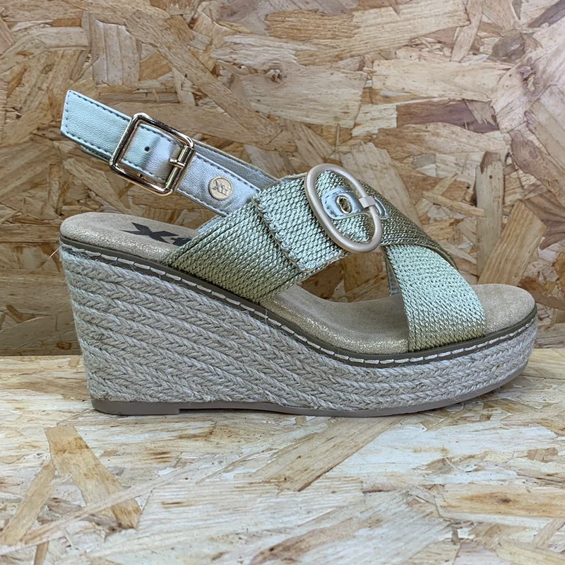 Xti Mode-Keilsandalen für Damen – Gold